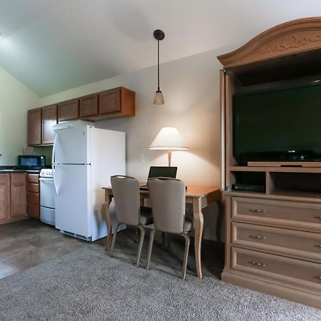 Brush Country Lodge Плезантон Экстерьер фото